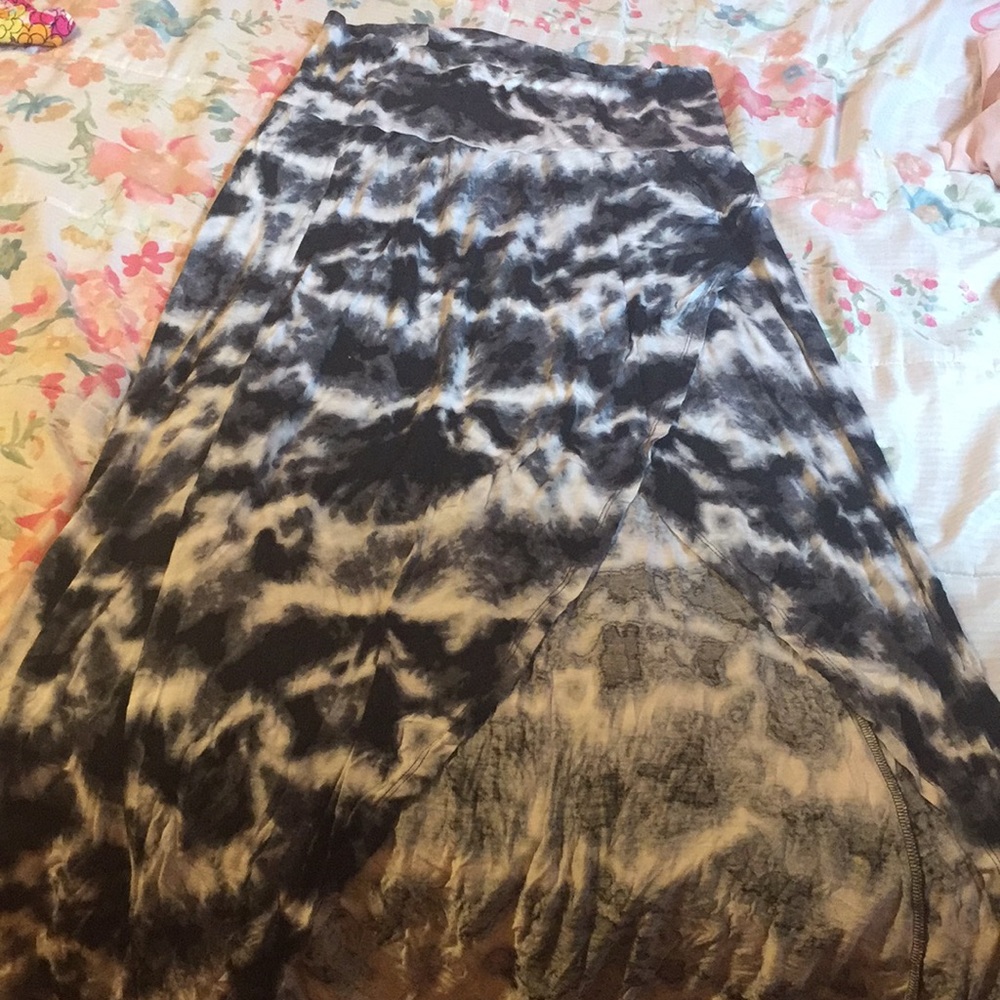 Maternity skirt